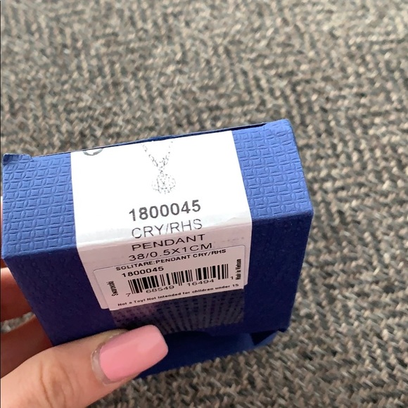 Swarovski Necklace - Picture 3 of 3